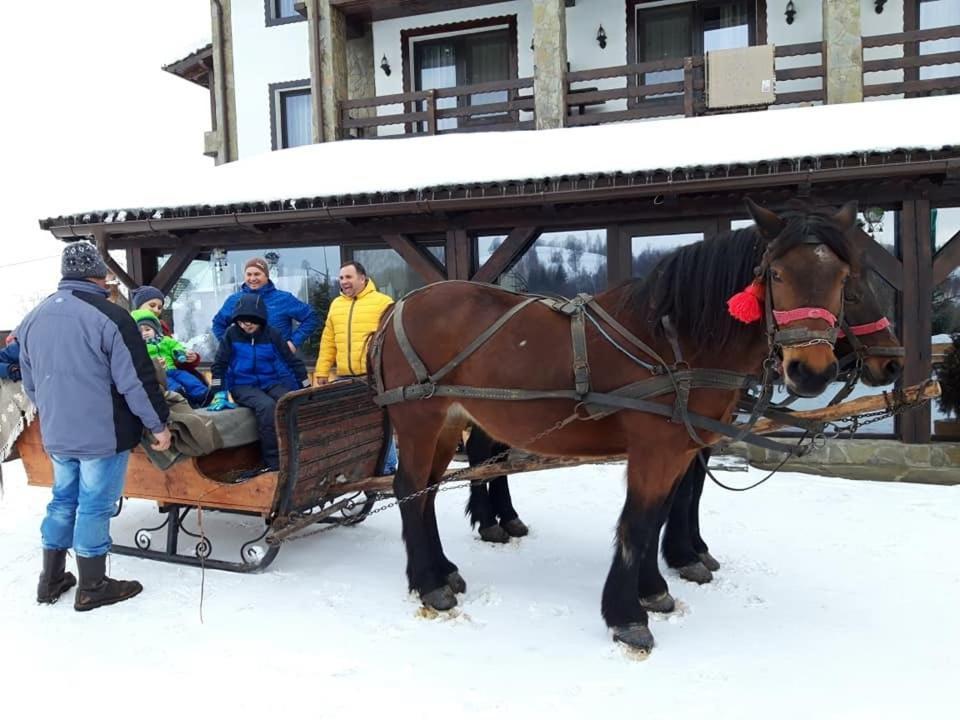 Gasthaus Casa Bradet Întorsura Buzăului Exterior foto