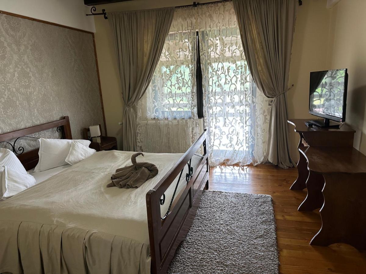 Gasthaus Casa Bradet Întorsura Buzăului Exterior foto