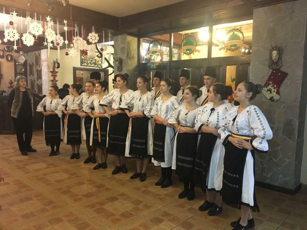Gasthaus Casa Bradet Întorsura Buzăului Exterior foto