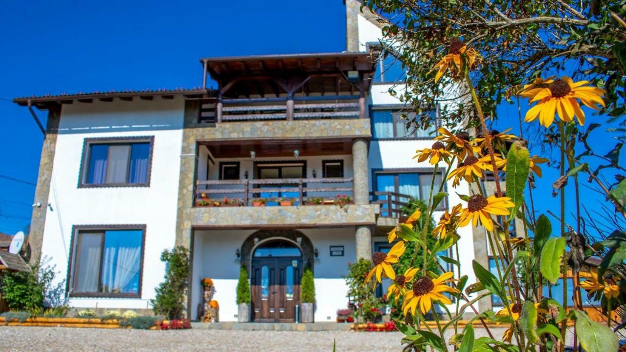 Gasthaus Casa Bradet Întorsura Buzăului Exterior foto
